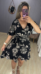 Vestido curto envelope