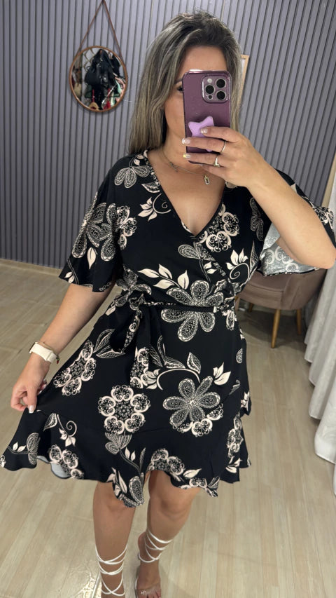 Vestido curto envelope