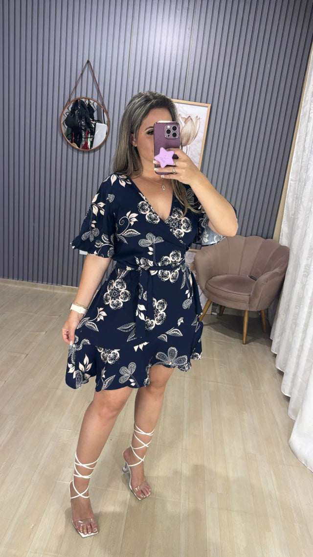 Vestido curto envelope